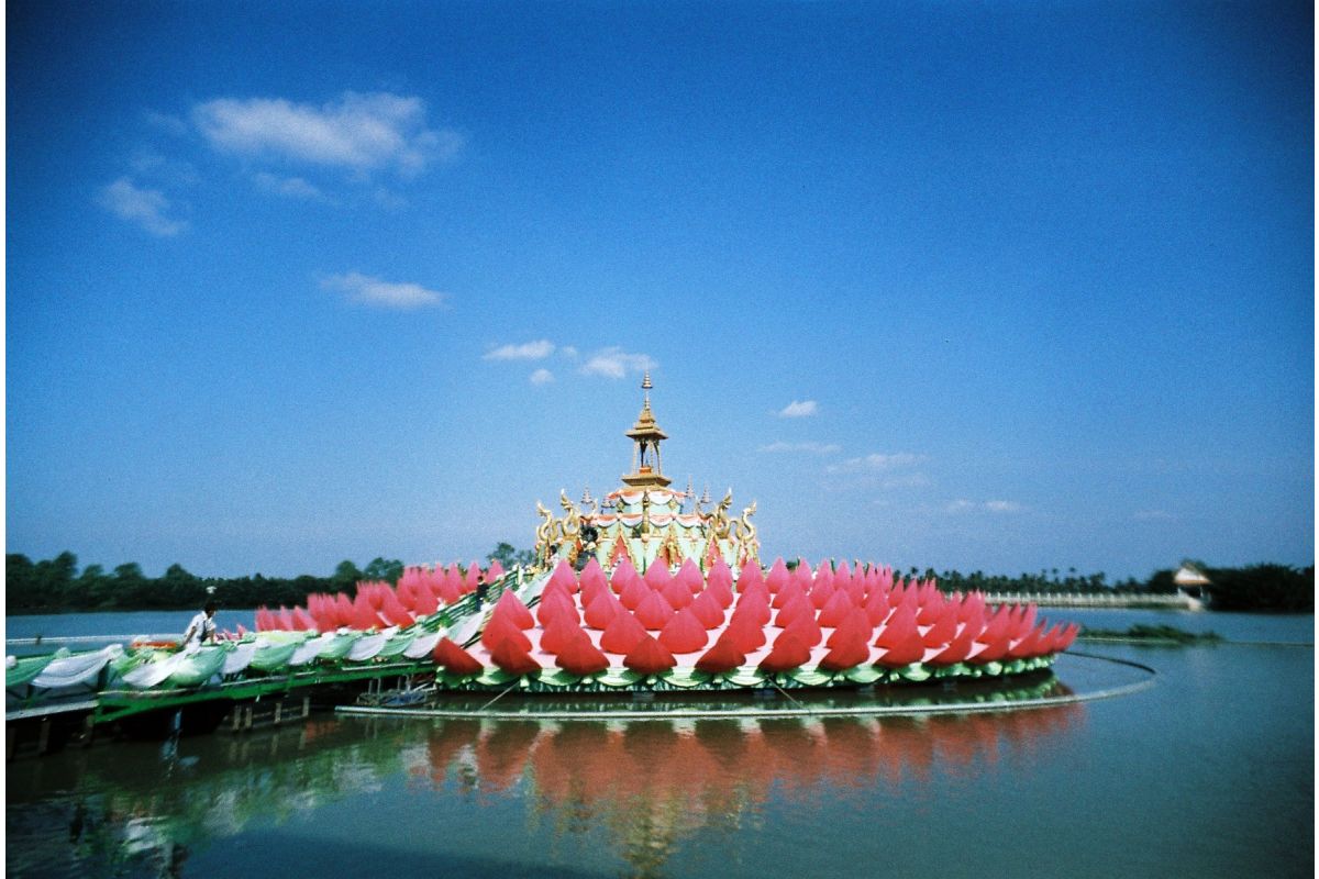 LomoChrome Color ’92 35 mm ISO 400 - Image 5