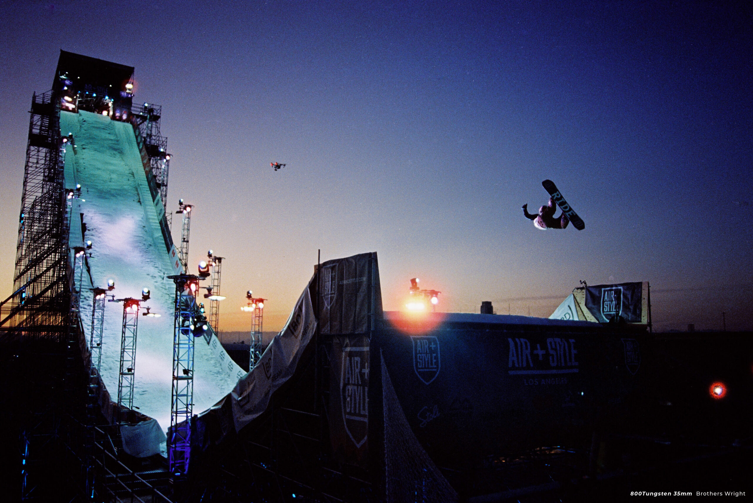 CineStill 800Tungsten High Speed Color Negative Film, ISO 800 35mm 36exp - Image 15