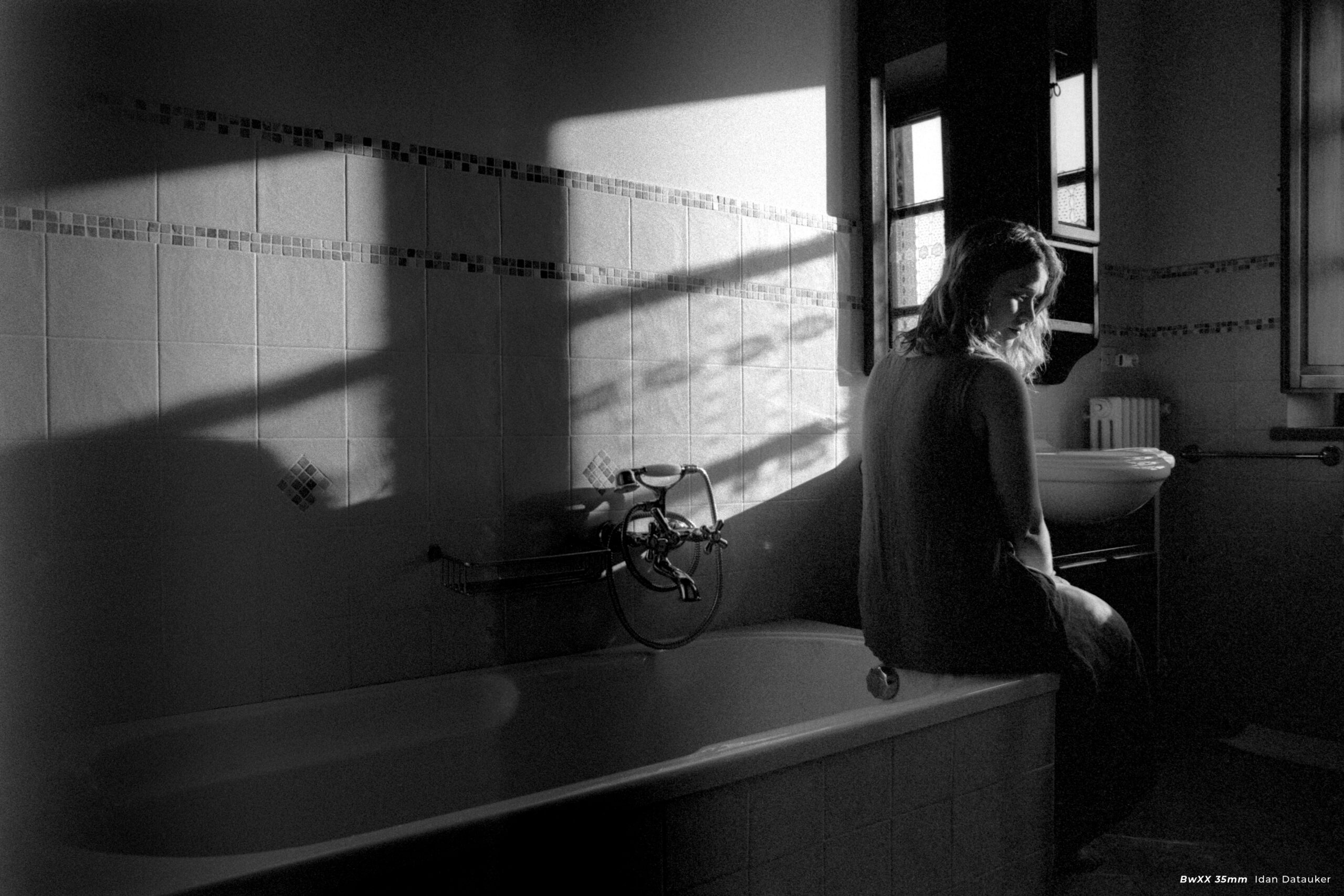 CineStill BwXX (Double-X) Black and White Negative Film, ISO 250 35mm 36 exp - Image 8