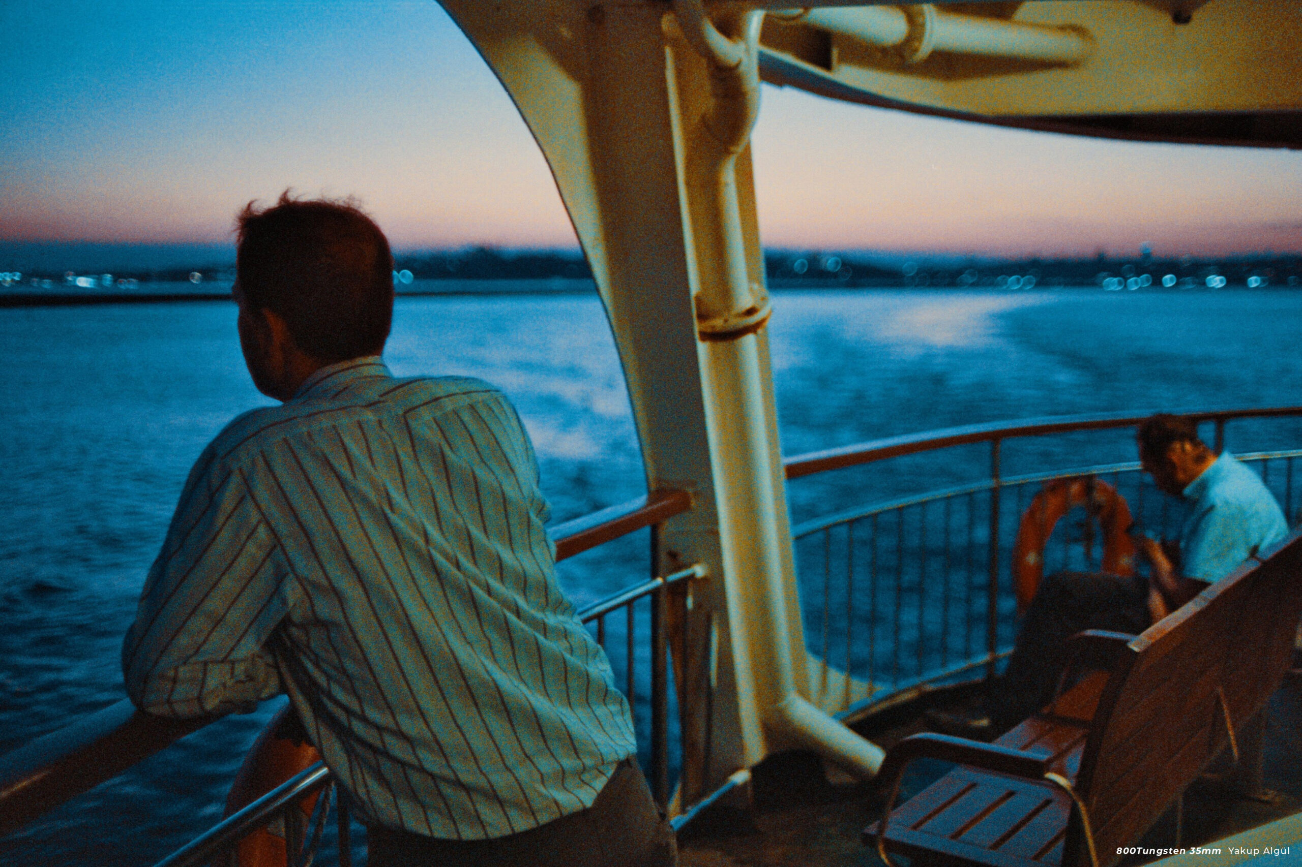 CineStill 800Tungsten High Speed Color Negative Film, ISO 800 35mm 36exp - Image 3