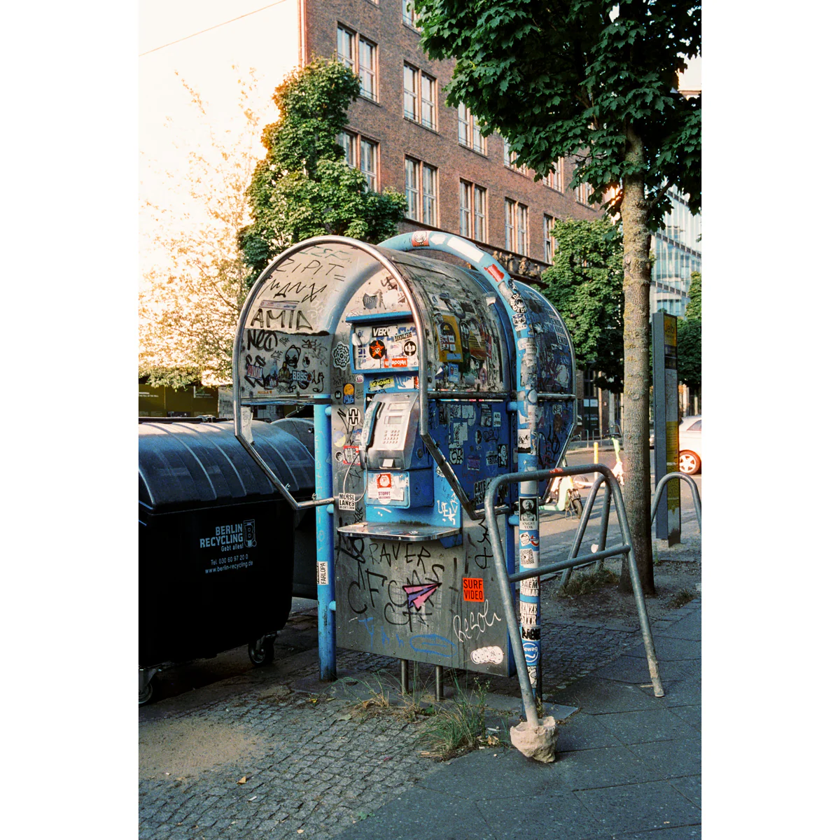 Mr. Negative 700S ISO 800 35mm 36 exp - Image 15